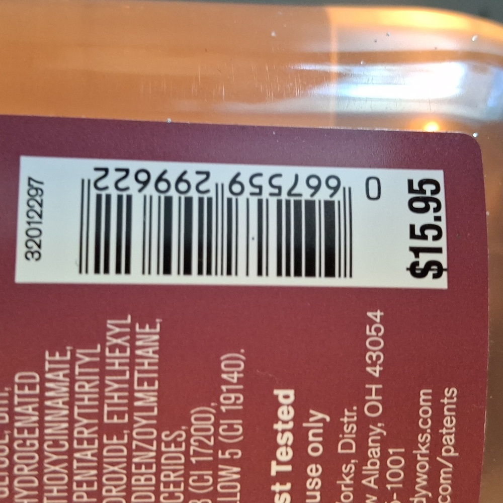 Bath & Body Strawberry Snowflakes Bodywash - Picture 5 of 6